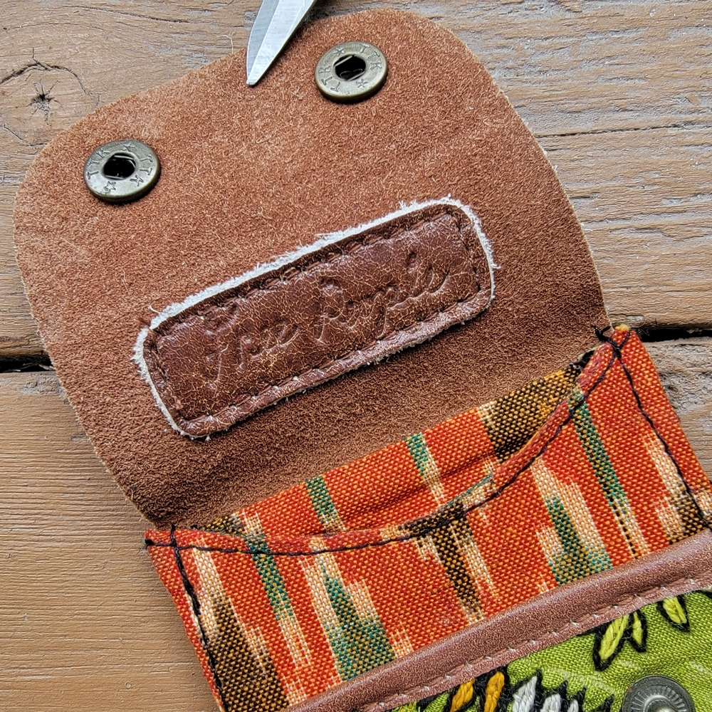 🌋👽 Free People Boho Embroidered Repurposed vtg banjara hippie Wallet card case - Picture 7 of 16